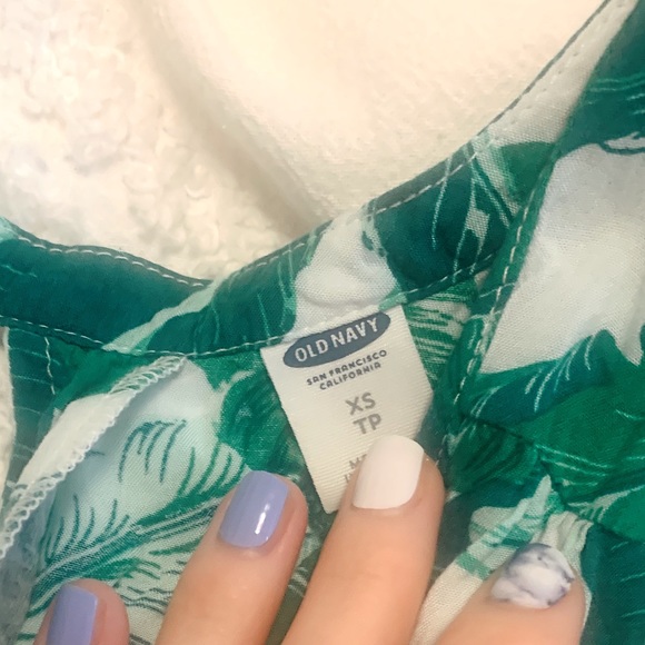 Palm Leaf Tank Top - Picture 3 of 3